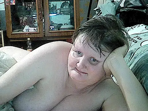 nataly4560 online show from April 24, 2026, 7:38 pm