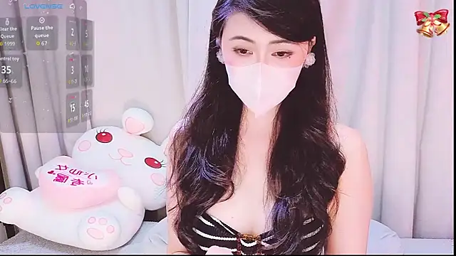 1-Emma-1 online show from May 17, 2026, 11:39 am
