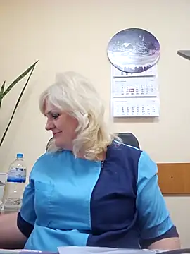 AliceStar333 online show from February 6, 2026, 5:34 am