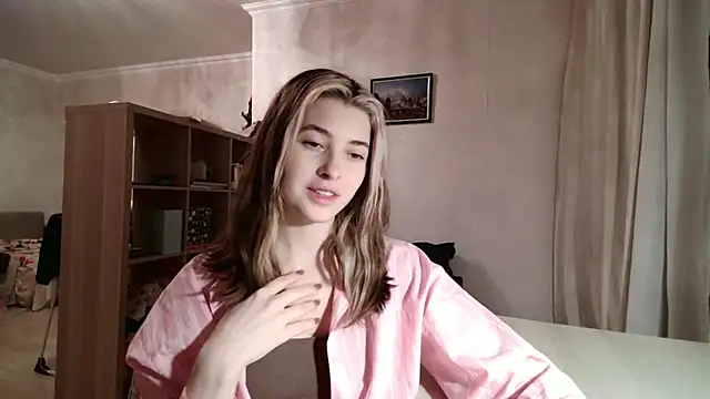 Snapshot of Dia_DeAmas chatting on February 16, 2026, 3:30 pm Dia DeAmas online show from February 16, 2026, 3:30 pm