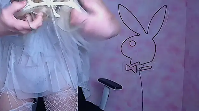 Madonna Fire online show from February 8, 2026, 7:45 am