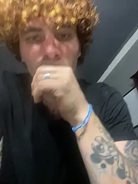 Snapshot of Derrick7799 chatting on January 10, 2026, 7:21 am Derrick7799 online show from January 10, 2026, 7:21 am