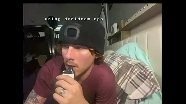 Snapshot of Derrick7799 chatting on January 15, 2026, 6:40 am Derrick7799 online show from January 15, 2026, 6:40 am