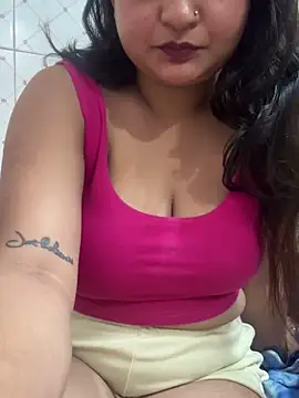 Snapshot of Curvy_Anaya chatting on June 7, 2026, 6:06 am Curvy Anaya online show from June 7, 2026, 6:06 am