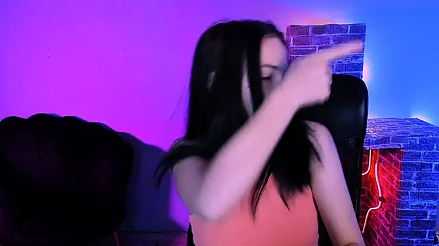 sweetie chloe  online show from February 4, 2026, 9:48 am