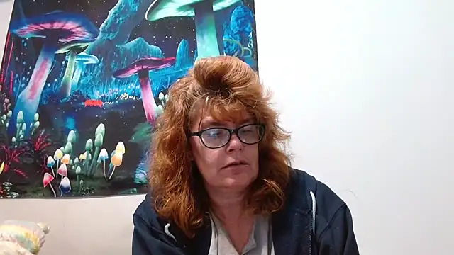 Snapshot of ladylavende3 chatting on May 1, 2026, 2:54 pm ladylavende3 online show from May 1, 2026, 2:54 pm
