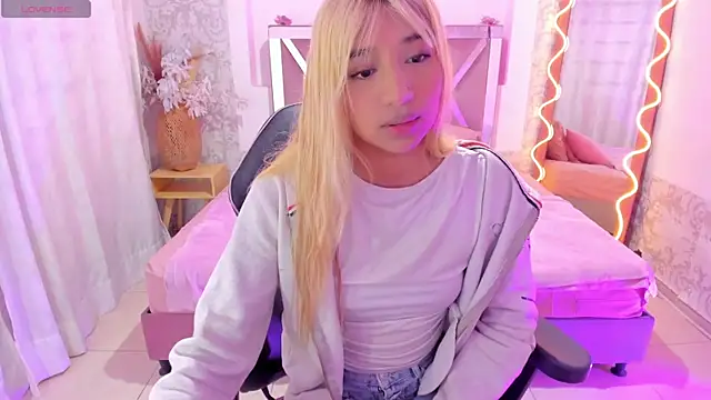 IRINA TAY1 online show from April 20, 2026, 3:20 am