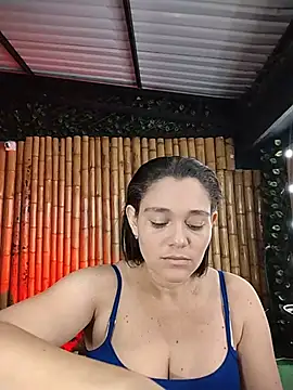 Snapshot of Astrid_williams chatting on June 25, 2026, 1:05 am Astrid williams online show from June 25, 2026, 1:05 am