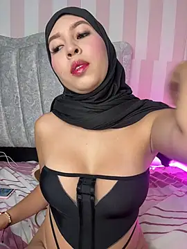 Snapshot of Shann_95 chatting on July 18, 2026, 8:45 pm Shann 95 online show from July 18, 2026, 8:45 pm