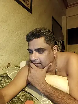 Snapshot of hardnhornybull chatting on February 2, 2026, 7:45 pm hardnhornybull online show from February 2, 2026, 7:45 pm