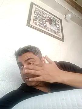 Snapshot of hardnhornybull chatting on March 1, 2026, 10:17 am hardnhornybull online show from March 1, 2026, 10:17 am