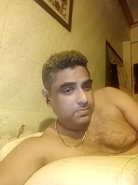 hardnhornybull online show from April 14, 2026, 6:58 pm