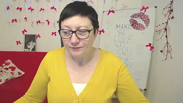 EmilyL0ve online show from February 18, 2026, 8:38 pm