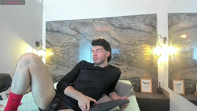 Snapshot of VelloTouch chatting on February 12, 2026, 4:07 am VelloTouch online show from February 12, 2026, 4:07 am