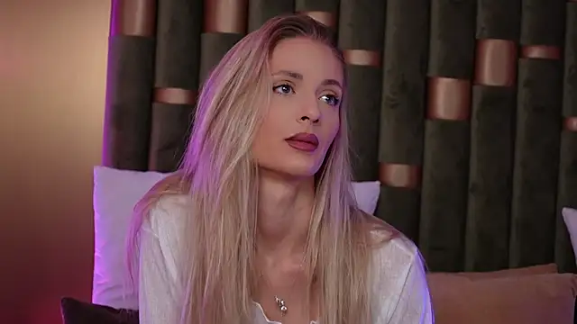 AmeliaAngel online show from October 7, 2025, 4:31 am