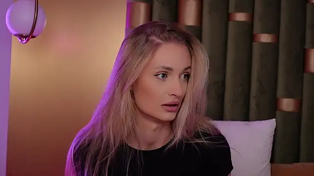 AmeliaAngel online show from October 20, 2025, 6:03 am