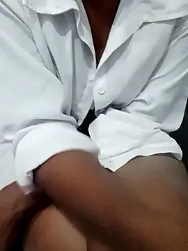 Snapshot of Sexy_sara09 chatting on February 23, 2026, 4:54 am Sexy sara09 online show from February 23, 2026, 4:54 am