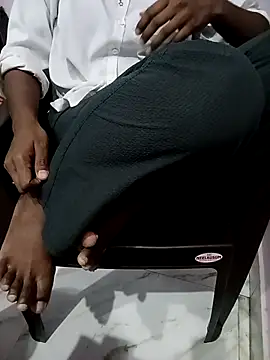 Snapshot of Sexy_sara09 chatting on February 28, 2026, 12:50 pm Sexy sara09 online show from February 28, 2026, 12:50 pm