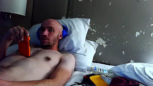 cloudyplay661 online show from April 14, 2026, 1:44 am