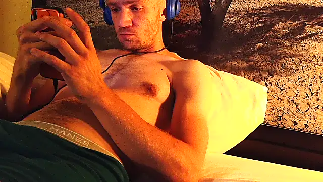 cloudyplay661 online show from April 22, 2026, 1:19 am