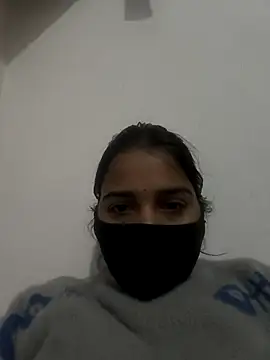 MONIKA BIGG55A online show from January 11, 2026, 4:34 pm