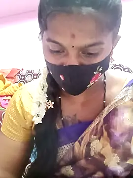 Tamil Hot Anu online show from April 19, 2026, 6:21 pm