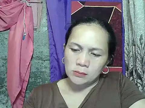 prettymomma24xx online show from May 8, 2026, 2:00 pm