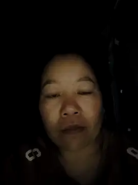 donaaa2 online show from April 14, 2026, 10:27 pm