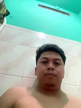 uyyumm online show from January 11, 2026, 4:39 am