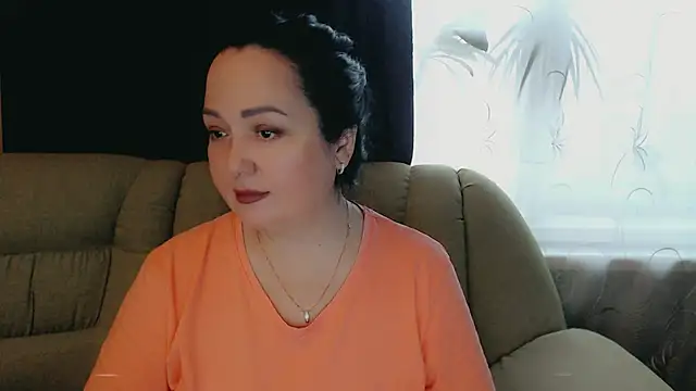 infinity loveliness online show from November 18, 2025, 8:19 am