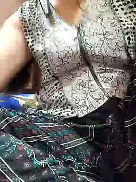 Rachna9090 online show from June 25, 2026, 12:09 pm