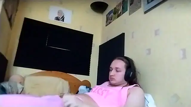 Snapshot of julialafemboy59 chatting on February 5, 2026, 2:43 pm julialafemboy59 online show from February 5, 2026, 2:43 pm