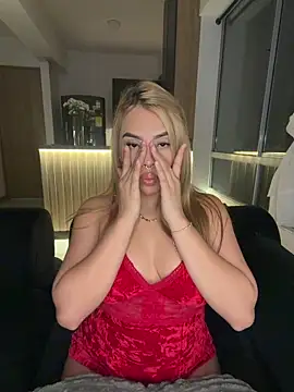 karymoron online show from February 4, 2026, 4:29 am