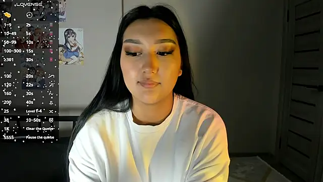 yunami  chan online show from February 13, 2026, 12:12 pm