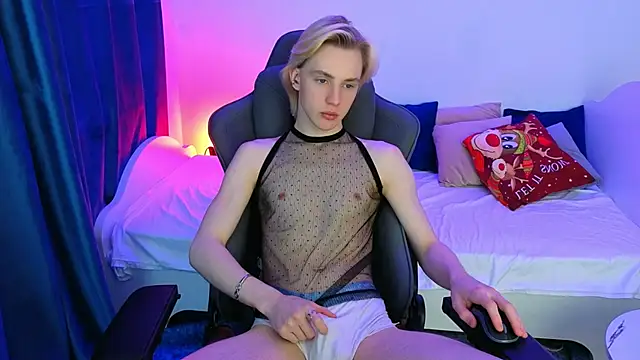 lucidangelok1 online show from April 11, 2026, 6:07 am