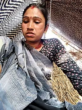 lodhi8080 online show from February 28, 2026, 10:49 am