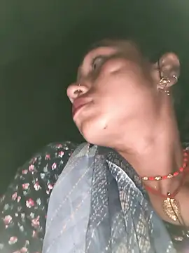 lodhi8080 online show from April 18, 2026, 5:06 pm