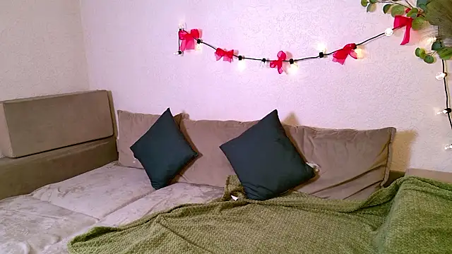 BlondeHott online show from February 14, 2026, 7:38 am