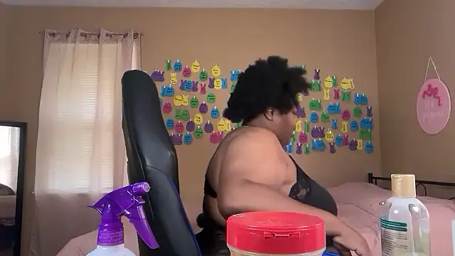 Snapshot of Chocolatebunnyxx96 chatting on June 20, 2026, 3:37 pm Chocolatebunnyxx96 online show from June 20, 2026, 3:37 pm