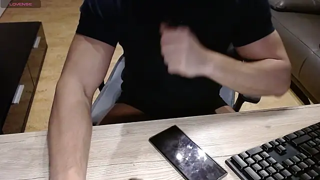 sensualman90 online show from February 19, 2026, 9:00 pm