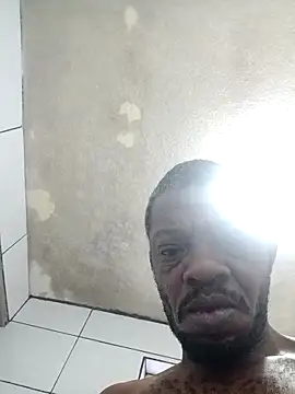 Negaomalinha1 online show from March 28, 2026, 1:33 pm