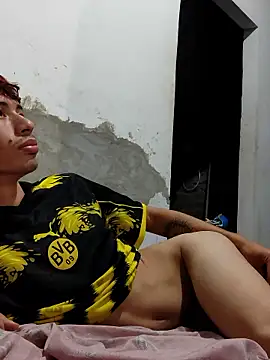 Snapshot of Sweet_Davyd chatting on January 13, 2026, 10:31 am Sweet Davyd online show from January 13, 2026, 10:31 am