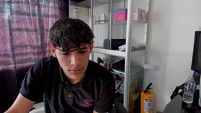 MaxStar26 online show from January 19, 2026, 2:21 pm