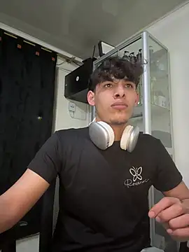 MaxStar26 online show from March 21, 2026, 5:12 am