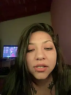 Snapshot of Belupri chatting on July 3, 2026, 7:20 pm Belupri online show from July 3, 2026, 7:20 pm