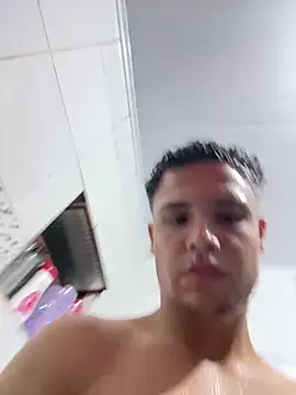 Wellington00  online show from February 13, 2026, 9:44 pm