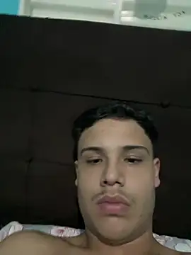 Wellington00  online show from February 19, 2026, 12:06 am