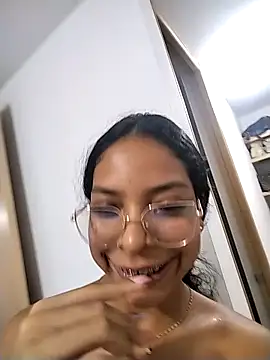 KATALINA SANTANA  online show from March 2, 2026, 5:08 am