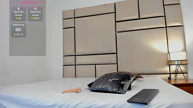 Snapshot of alejandra_loppez chatting on March 4, 2026, 7:53 pm alejandra loppez online show from March 4, 2026, 7:53 pm