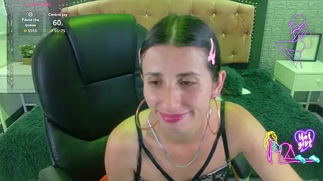 Nicolleth tk online show from February 14, 2026, 7:54 pm